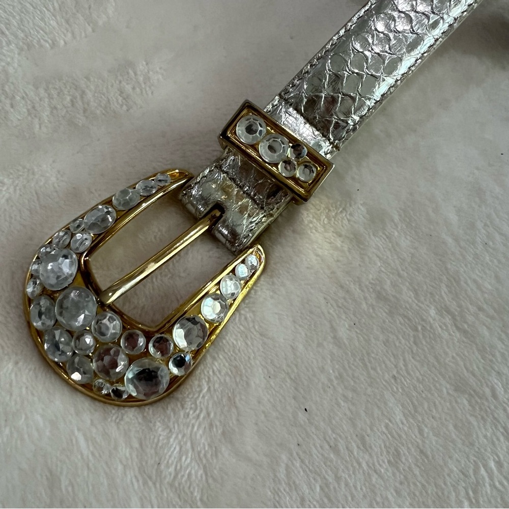 Vintage 1980's Metallic Silver Genuine Snake Skin Bling Belt Sz M/L Rhinestones - Picture 2 of 3